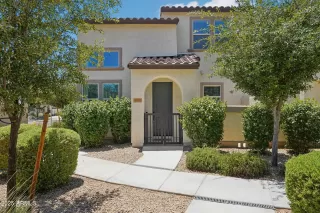 Photo #2: 6882763 Listing 