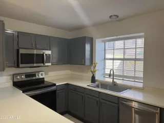 Photo #2: 6882789 Listing 