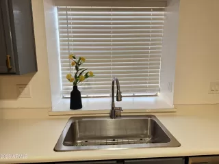 Photo #5: 6882789 Listing 