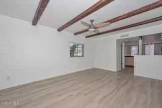 Photo #5: 6882801 Listing