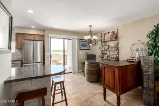 Photo #4: 6882824 Listing