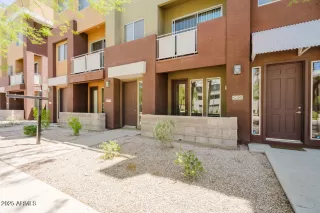 Photo #2: 6882830 Listing 