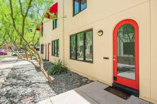 Photo #2: 6882941 Listing 