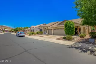 Photo #2: 6882944 Listing 