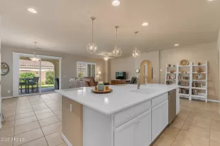 Photo #4: 6883077 Listing 