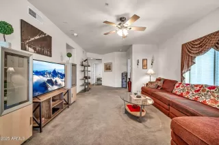 Photo #3: 6883182 Listing 