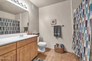 Photo #6: 6883182 Listing 