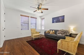 Photo #5: 6883337 Listing 