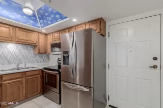 Photo #2: 6883463 Listing