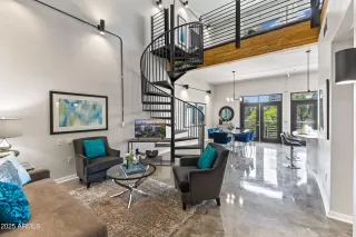 Photo #5: 6883524 Listing 