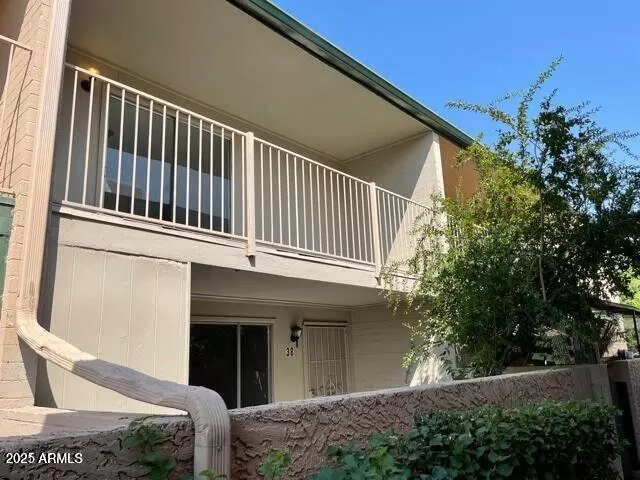 MLS: 6883633 Condo For Sale