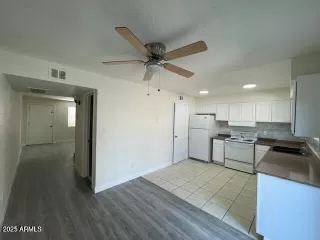 Photo #2: 6883633 Listing