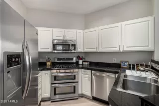 Photo #6: 6883726 Listing 