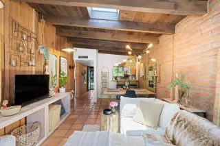 Photo #4: 6883809 Listing 