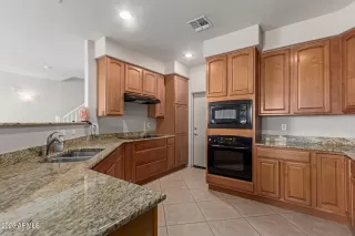 Photo #3: 6883929 Listing 
