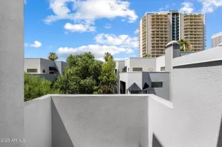 Photo #1: 6883937 Listing 