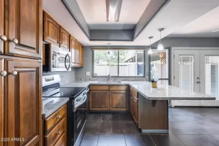 Photo #1: 6884184 Listing 