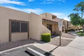 Photo #1: 6884233 Listing