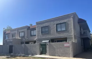 More Details about MLS # 6884347 : 2311 E HARTFORD AVENUE#38
