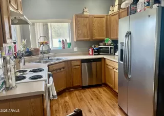 Photo #3: 6884347 Listing 