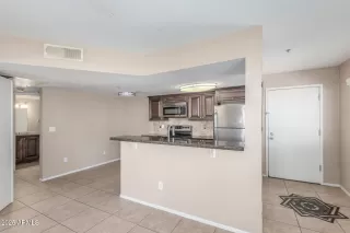 Photo #5: 6884490 Listing