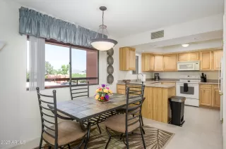 Photo #6: 6884565 Listing 