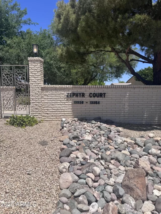 MLS: 6884596 Condo For Sale