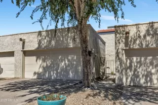 Photo #1: 6884680 Listing