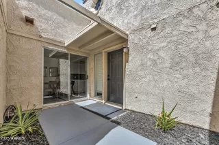 Photo #2: 6884680 Listing