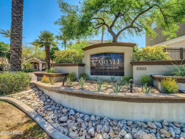 MLS: 6884682 Condo For Sale