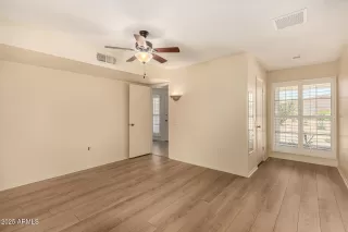 Photo #6: 6884739 Listing 