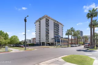 More Details about MLS # 6884745 : 805 N 4TH AVENUE#701