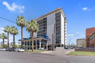 Photo #1: 6884745 Listing