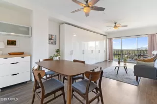 Photo #2: 6884745 Listing