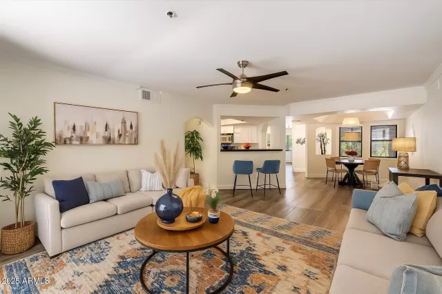 MLS: 6884767 Condo For Sale