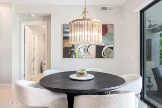 Photo #2: 6884791 Listing 