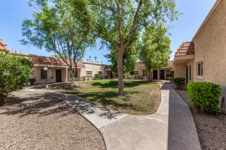 Photo #6: 6884834 Listing 