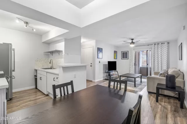 MLS: 6884835 Condo For Sale