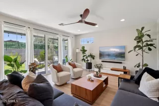 Photo #4: 6884838 Listing 