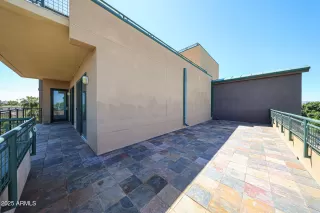 Photo #4: 6885045 Listing