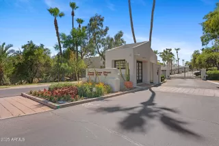 More Details about MLS # 6885060 : 6138 N 28TH STREET