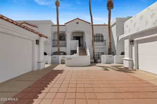 Photo #2: 6885060 Listing