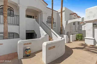 Photo #4: 6885060 Listing