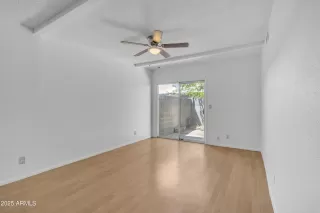 Photo #6: 6885147 Listing 