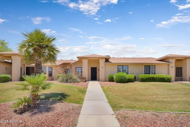 MLS: 6885386 Condo For Sale