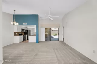 Photo #4: 6885386 Listing 