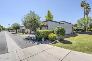 Photo #2: 6885414 Listing 