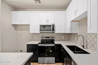 Photo #5: 6885577 Listing 