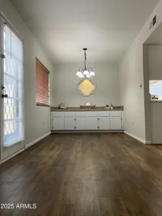 Photo #1: 6885626 Listing 