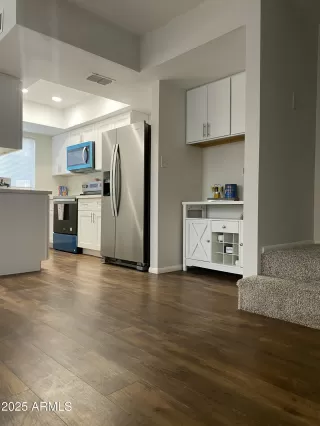 Photo #4: 6885626 Listing 